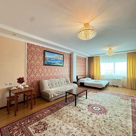 Sky House Astana Hotel Kültér fotó